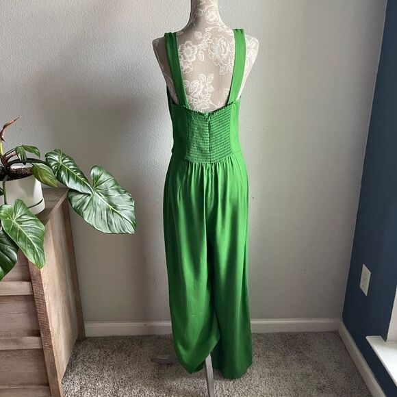 Reformation Alva Jumpsuit in Kelly Green - Picture 5 of 11